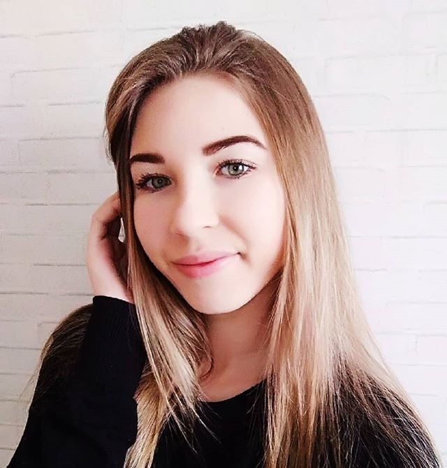 Карина привлекальеная девушка из Струнино цена от 2000 руб