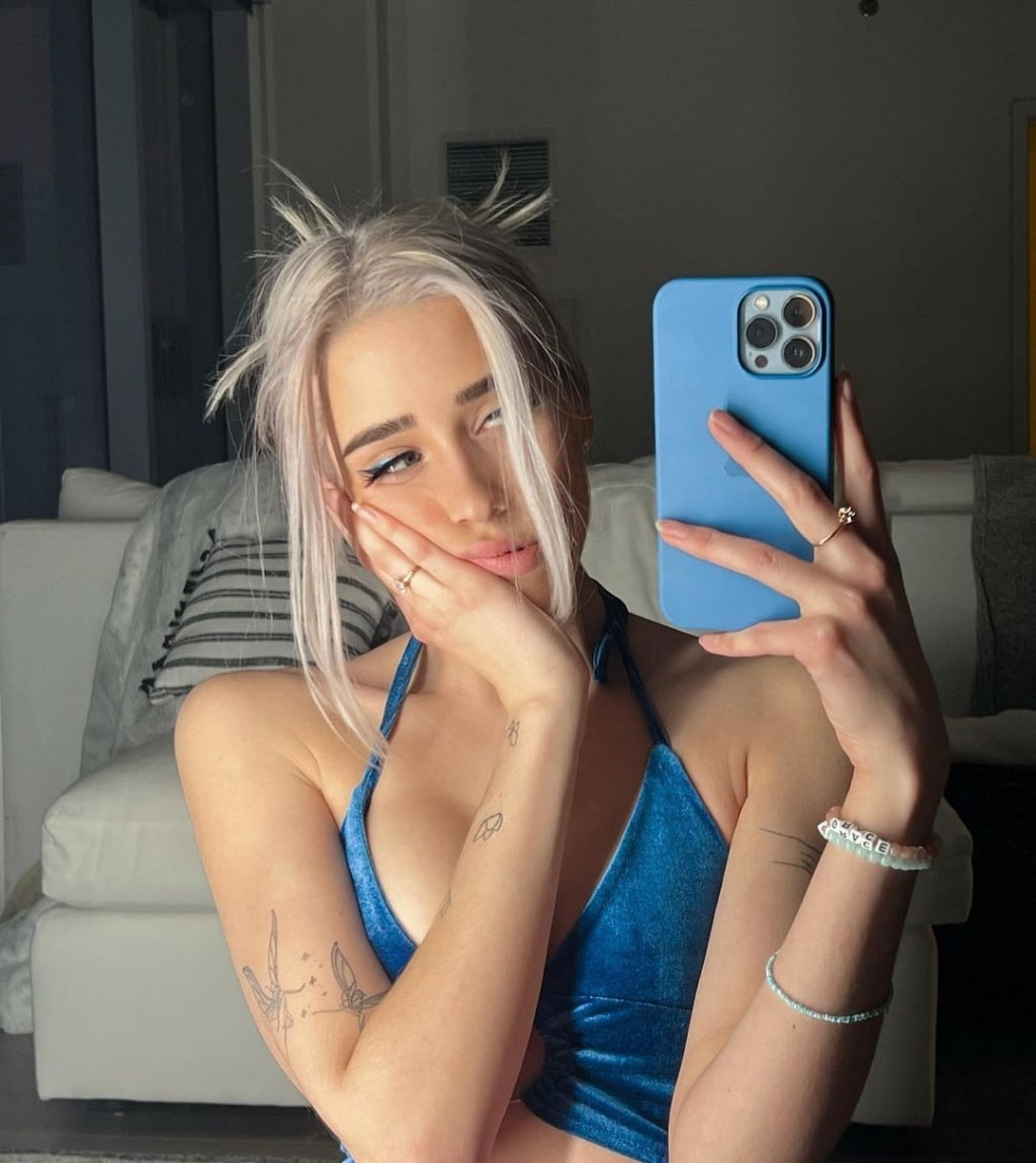 Ника привлекальеная девушка из Струнино цена от 10000 руб