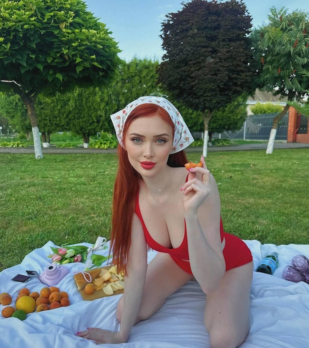 Лена привлекальеная девушка из Струнино цена от 6000 руб