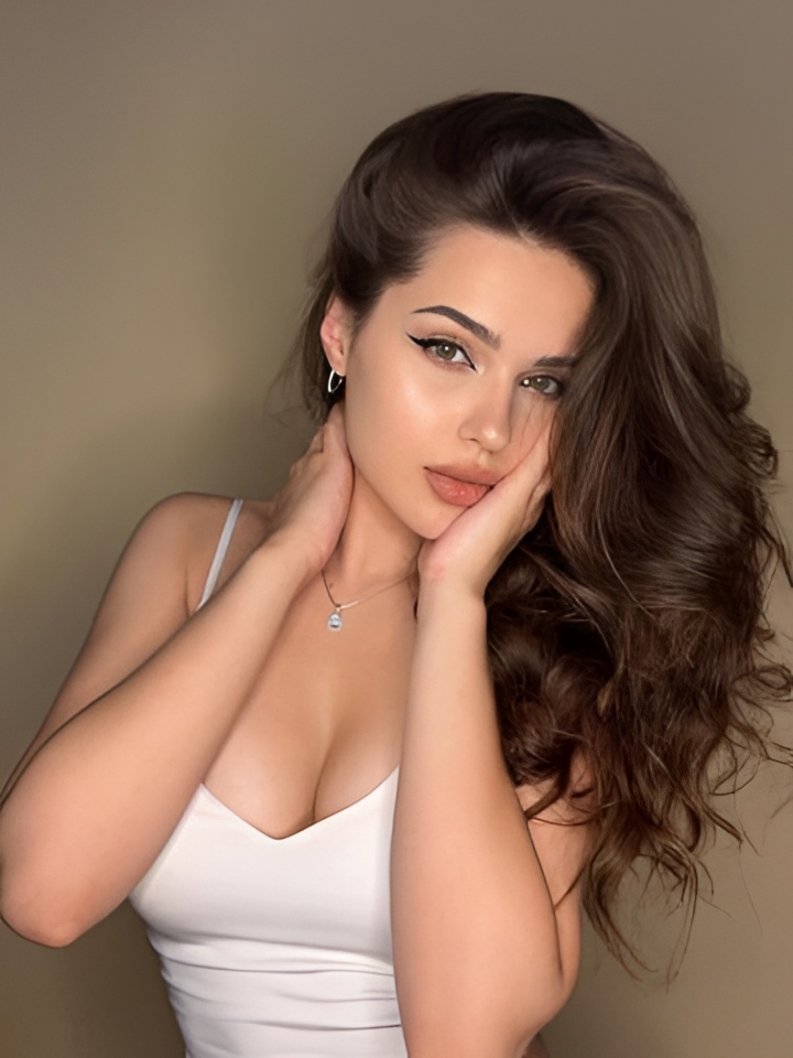 Индивидуалка Софа, доступна для личного знакомства от 10000 руб