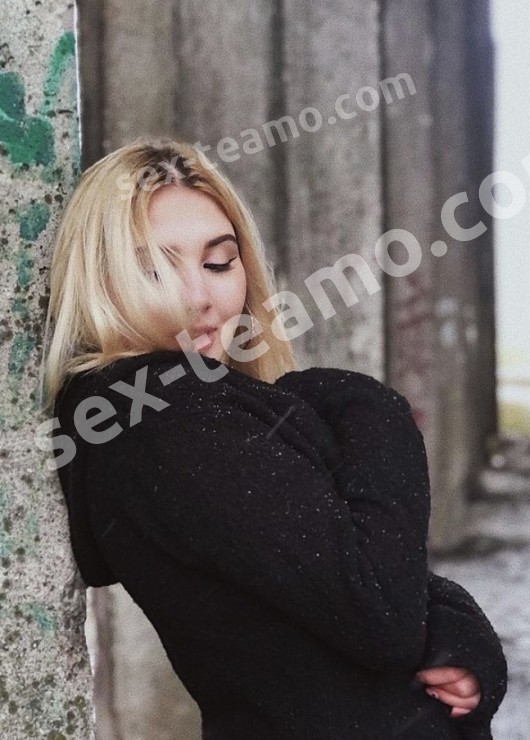 Арина привлекательная девушка из Струнино цена от 9000 руб
