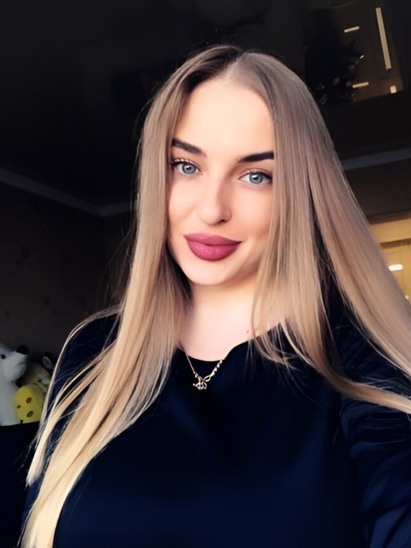 Алина привлекательная девушка из Струнино цена от 5000 руб