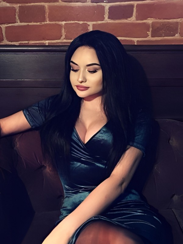 Лилия привлекательная девушка из Струнино цена от 2500 руб