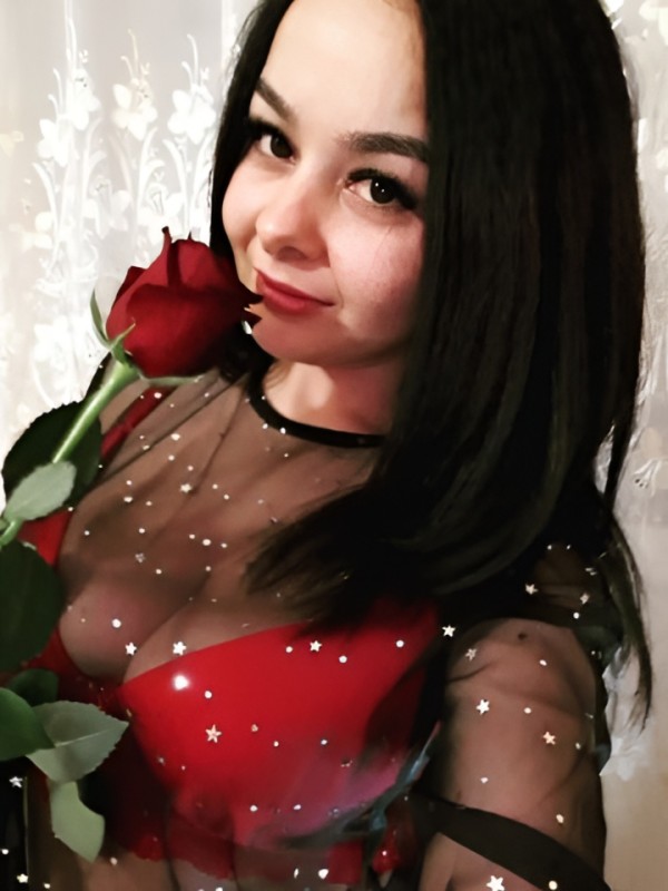 Марселина привлекательная девушка из Струнино цена от 4000 руб