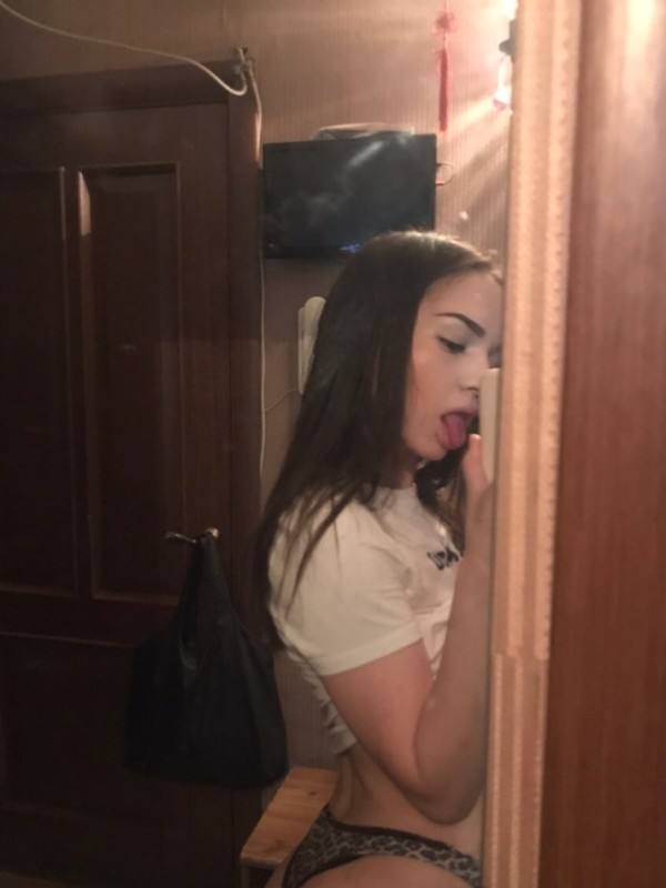 Ириша привлекательная девушка из Струнино цена от 3000 руб