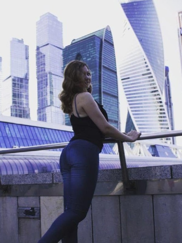 Алина привлекательная девушка из Струнино цена от 3500 руб