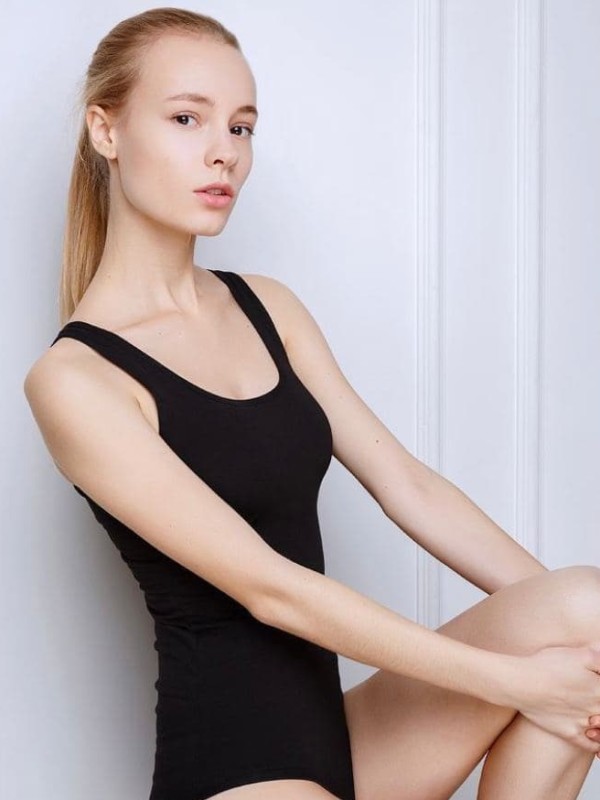 🎥 Тина привлекательная девушка из Струнино цена от 4000 руб